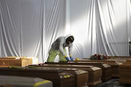 Finisce l'emergenza Covid: 20 milioni di morti 