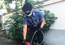 Attaccò una bombola del gas alla casa del vicino: in appello condanna ridotta da sette a cinque anni