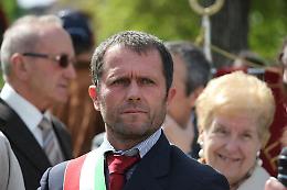 TERREMOTO POLITICO: si dimettono in due