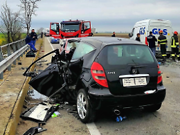 TRAGEDIA sulla strada SS11 tra Vercelli e San Germano: 2 morti e 4 feriti