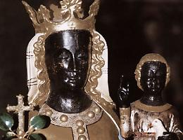 "O Signore, donaci la pioggia": si prega in due diocesi. E si invoca la Madonna Nera d'Oropa