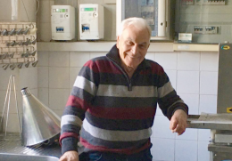 “La mia  famiglia partì da un campo profughi”