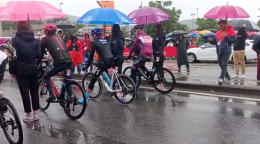 Pioggia e neve, annullata la prima parte della tappa del Giro d'Italia da Borgofranco d'Ivrea
