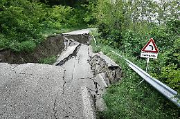 Salgono a 15 i morti dell'alluvione in Emilia