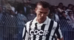Giocava in serie A, oggi è diventato allenatore della squadra canavesana