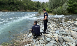 Il corpo di una donna trovato nel fiume