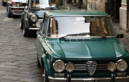 Raduno di auto e moto storiche
