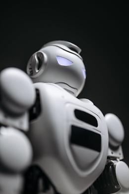 L'uomo e l'intelligenza artificiale: ma chi è il vero replicante?
