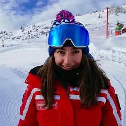 Tragedia nel mondo dello sci. Muore maestra di 25 anni, sospetta meningite