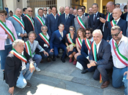 Una provincia di sudditi e narcisi