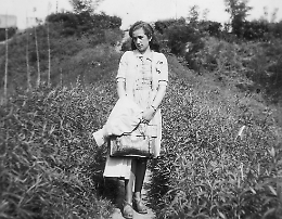 La maestra bambina e la scuola della borgata Balmella a Locana. 
