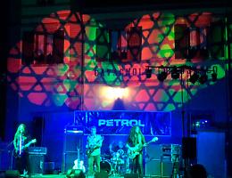Dopo le OGR di Torino, il rock alternativo dei Petrol conquista anche Cavagnolo