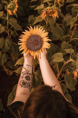 I tatuaggi? “Non significano niente, mi piacciono e basta!”