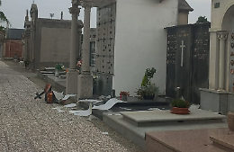 Cigliano sotto shock: cappelle devastate e furti nel cimitero dopo un raid notturno