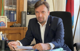 Il consigliere regionale non sa la grammatica e si schiera coi "poliZZiotti"