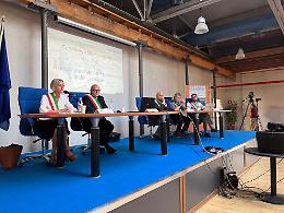 I cittadini riempiono la sala per l'area Ribes: "Serve il vostro sostegno"