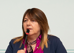 Chiantore "licenzia"  Piccoli con un messaggio su whatsapp. "Questi fan politica, mica come noi!"