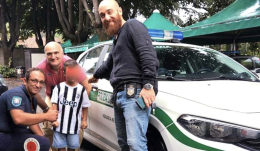 Il papà ha un malore allo stadio col figlio piccolo: la Polizia Locale accoglie il bambino al Comando