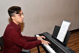 Il concerto del talento del Newton di Chivasso inaugura l'Unitre