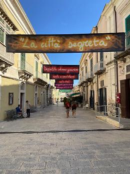 Il cielo di Ivrea "città segreta" a Ragusa Ibla nell'anno di Italo Calvino