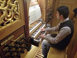 Un'autentica esperienza musicale: Marco Brunelli e Bach alla Parrocchiale Alicese