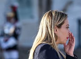 Sette anni dopo l'espulsione dal PD: Meloni e la 'Madre di tutte le riforme' sfidano i "Comitati per la difesa della Costituzione"