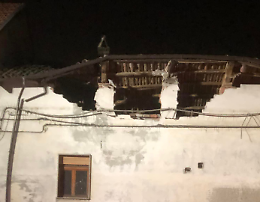 Crolla tetto di un'abitazione in Canavese, nessun ferito 