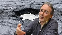 Città devastata dai lavori per la fibra. Assessore disarmato
