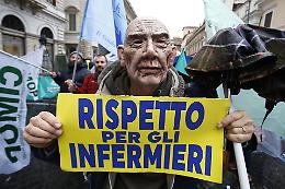 Grande adesione allo sciopero di medici e infermieri: "Sono saltate visite che i pazienti avevano prenotato da tempo"