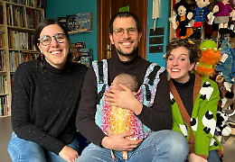Tre commercianti... e un bebè, da Axolotl il mondo è dei bambini