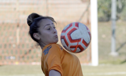Domenica di gloria per il bomber orange: cinque gol  e per le avversarie non c'è nulla da fare