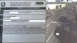 Occhio al semaforo: scatta la multa anche quando si supera solo la linea di arresto