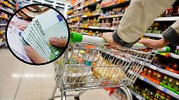 Ruba del cibo in un supermercato, ma nella busta nascondeva migliaia e migliaia di euro in contanti 