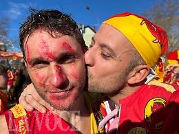 Battaglia delle arance: Facce da "Diavoli" (foto gallery)
