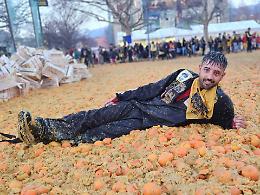 Battaglia delle arance: facce da "Pantere" (foto gallery)