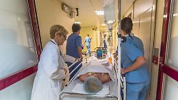 Ospedale di Chivasso al collasso: anziani abbandonati e un sistema sanitario sull'orlo del precipizio