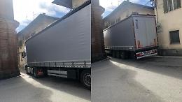 Camion nei comuni del Canavese: i divieti ci sono ma tutti se ne fregano