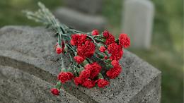 Il Comune acquista un terreno per ampliare il cimitero