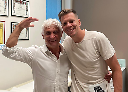 Il portiere della Juventus Szczesny operato a Chivasso dal dottor Libero Tubino