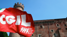 Castelli, bandiere rosse e firme: quando l'inaugurazione diventa un comizio