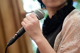 Insegnante di canto a processo per violenza sessuale su un allievo minorenne