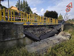 San Genesio, crollo in strada Baraccone: colpa di scavi e infiltrazioni d'acqua