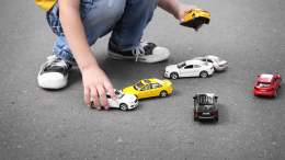 Stellantis a un passo dalla catastrofe. Lunedì nero per il settore automotive: tra crolli in borsa e previsioni al ribasso