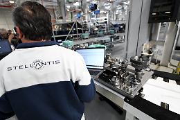 Crollo della produzione a Mirafiori: allarme rosso per Stellantis
