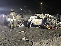Tragedia sull'A4: scontro tra due auto, una persona muore carbonizzata