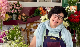Il cuore di Mery vive tra i fiori: Sabrina e l’amicizia che non muore mai