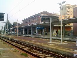 Tragedia sui binari: uomo investito da un treno nel torinese