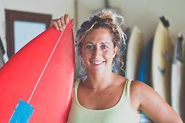 Giulia Manfrini: ecco chi era l'influencer trafitta da un pesce spada mentre faceva surf