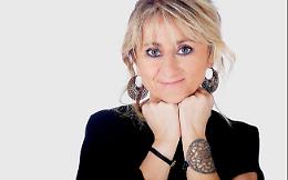  La risata di Luciana Littizzetto accende il sipario della stagione teatrale in Canavese