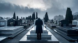 Torino si ferma per la commemorazione dei defunti: trasporti potenziati e celebrazioni religiose nei cimiteri
